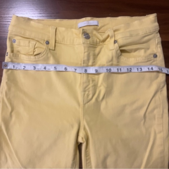Like new 7 For All Mankind yellow jeans, size 28 - Picture 5 of 5